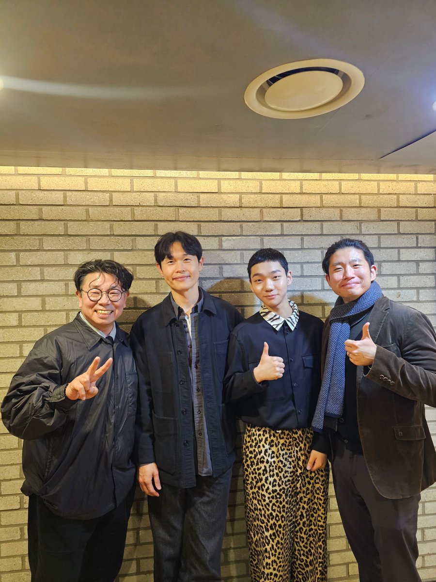 물음표 가득한 가족의 퍼즐을 함께 맞춰본 시간🧩 <프랑켄슈타인 아버지> 라이브러리톡 현장 공개📸 감독과 배우들이 전한 진심 어린 이야기...