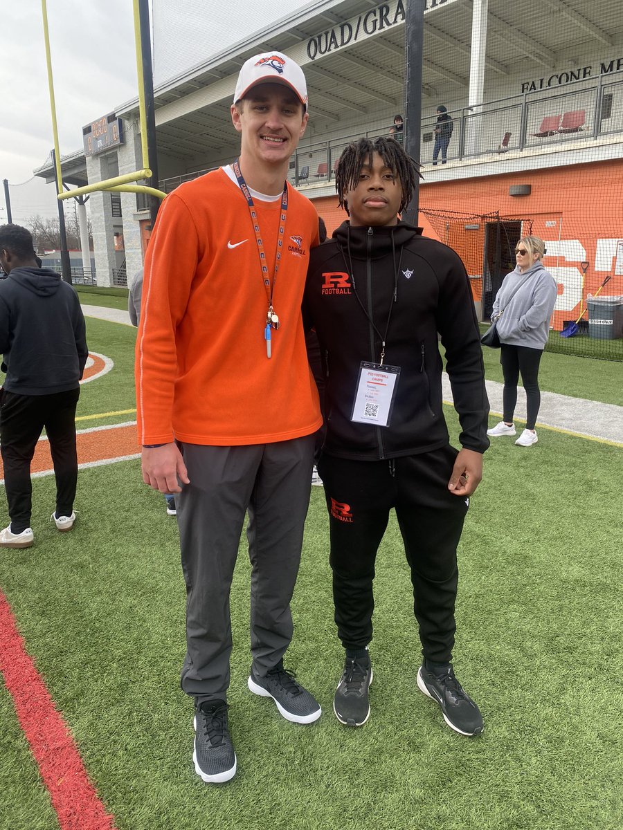 ArseneLuk's tweet image. Thank you @Coachraby_ for having me on campus. It was great meeting you coach’s & players.
@JMRocketFB @KyleRiggott @Luke_Fish99