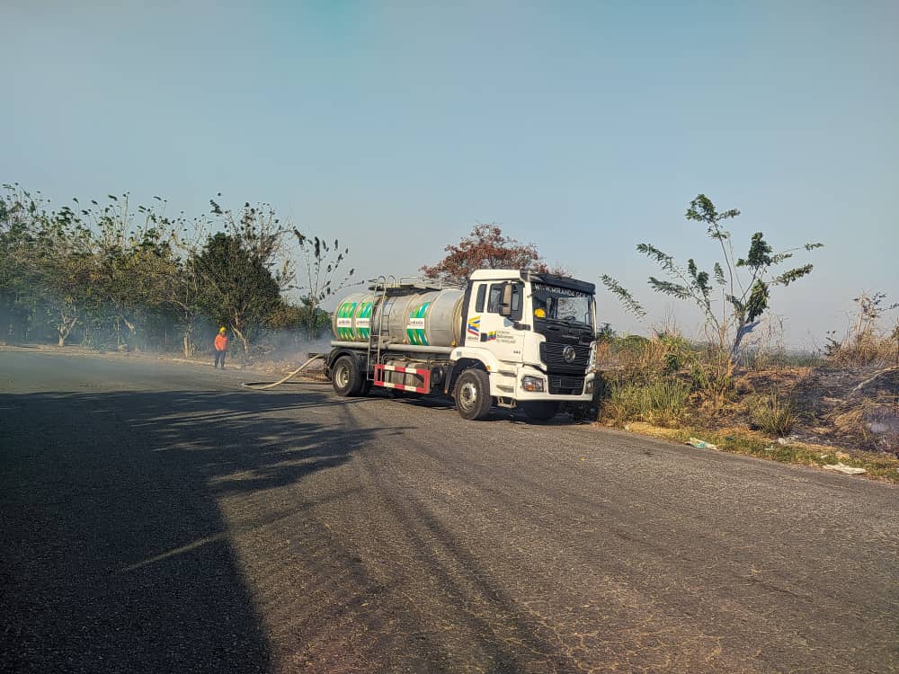 Equipo de Mitigación de Riesgos desplegado y activo en Paz Castillo para el control de incendios forestales registrados por quema de vegetación en el sector El Sitio