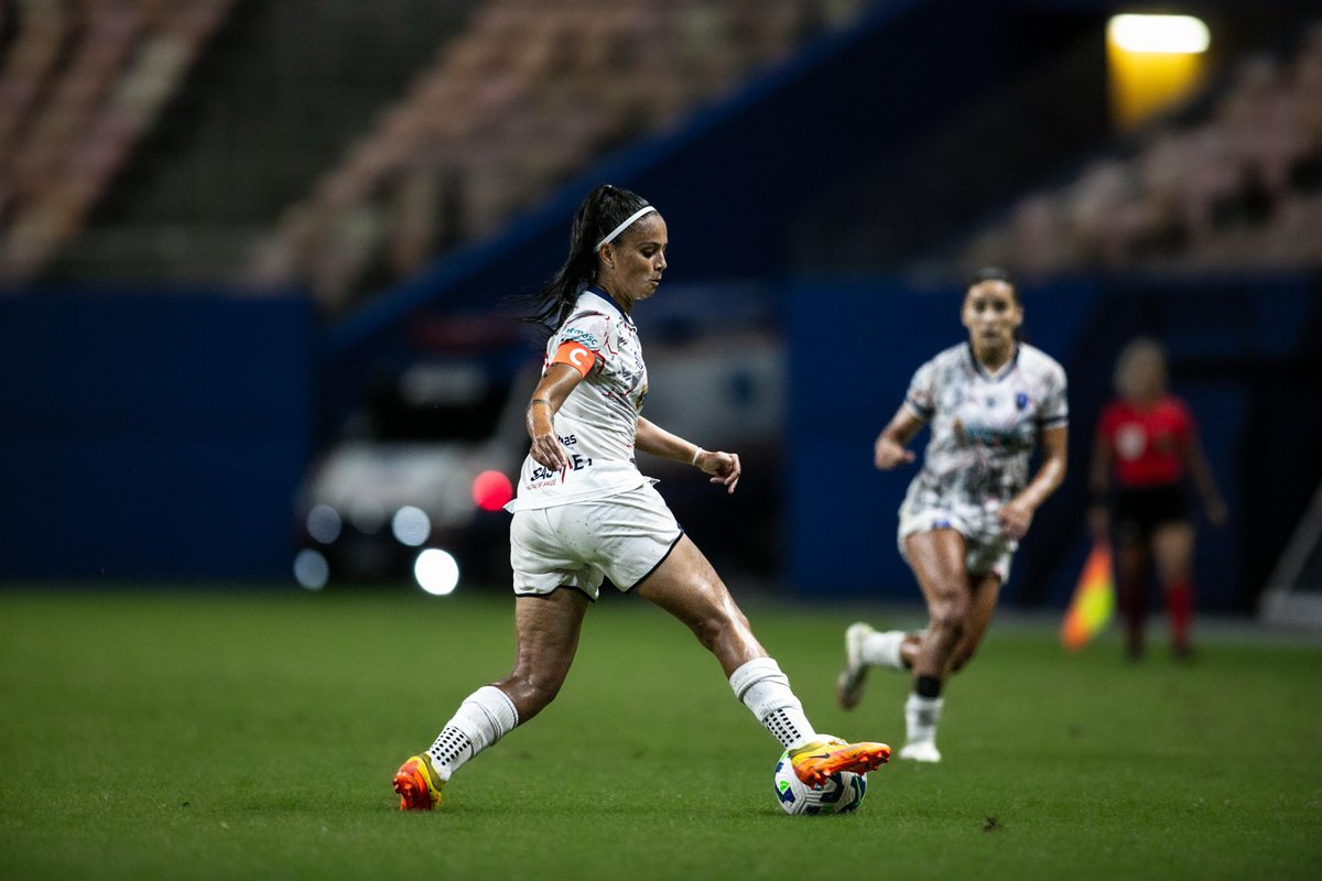 acessoimagens's tweet photo. Foco total na recuperação!

Gabi Batista se prepara com o 3B para encarar a Ferroviária-SP nesta quarta (16), às 20h, na Arena da Amazônia, pela 5ª rodada do Brasileirão Feminino A1.

Hora de buscar os primeiros pontos e seguir na elite!

📸 Laiza Balieiro / Acesso Imagens https://t.co/yIGFuRK96d