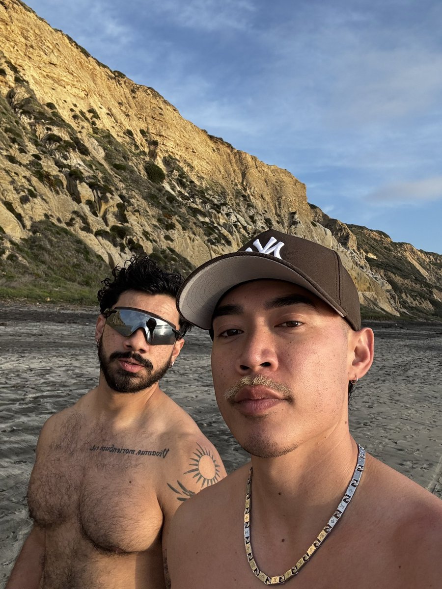 🌞🌞🌞 with <a href="/theothermirey29/">rey 🇵🇸</a>