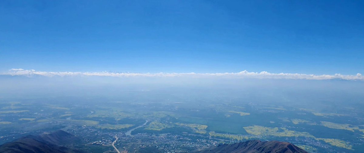 KashmirTrails's tweet photo. View of Valley from #Wasturwan top. The ranges visible are #PirPanjal Ranges. 

#Kashmir #WasturwanTrek #JKMAC #Travel #Adventure #Tatakooti https://t.co/VEoi4dAVxO