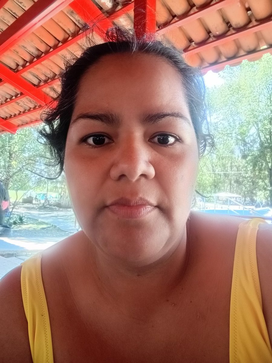 AlmaG411's tweet photo. Día de piscina 👙😃 https://t.co/4gRgpddyXJ
