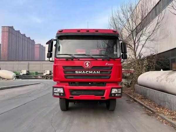 M1nwooooooo's tweet photo. SHACMAN 420hp 8*4 dump truck in stock
—Engine: ISME420_30, Euro II
—Gearbox: 12JSD200T-B-Iron shell-QH50
—Cargo box: 7400×2300×1800 (mm) https://t.co/A1nlHwqtpW