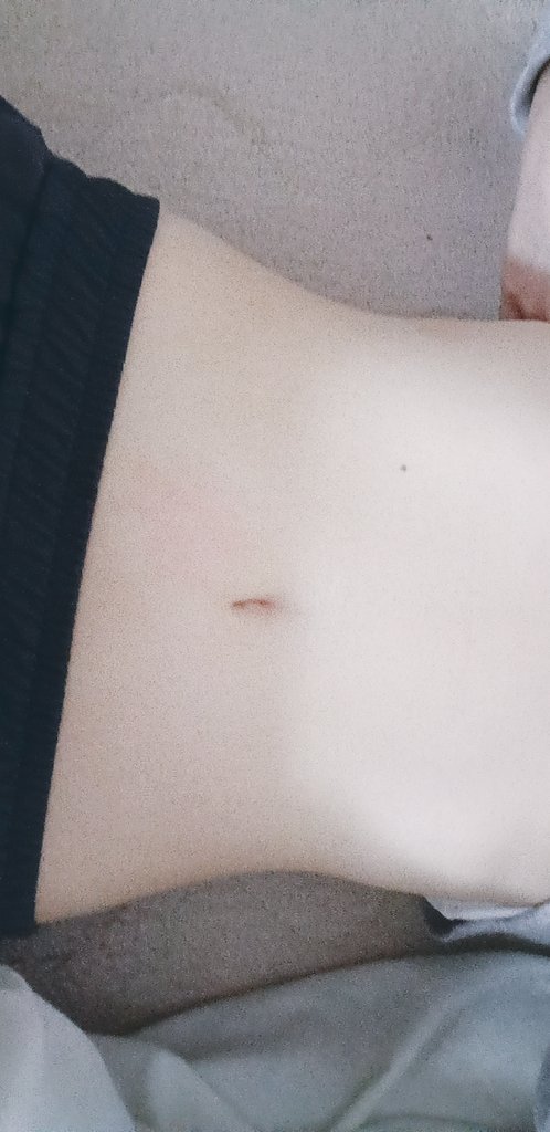 WAGetmRtRR29024's tweet image. ウエストは細いのよ。なのにお尻が大きいからズボン選び大変😰
 #裏アカ女子
 #処女
  #チン凸下さい