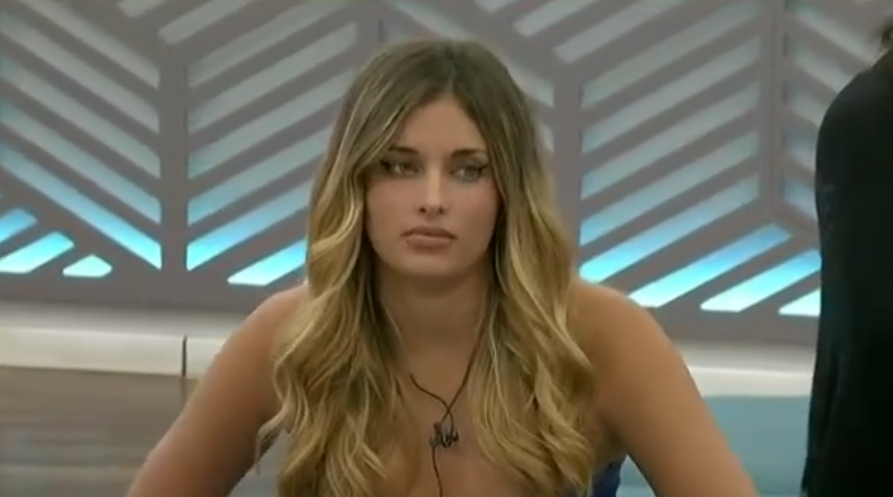 ElLauchaOkey's tweet photo. ¿SE NOS VÁ? #GranHermano https://t.co/c3lq5qmInQ