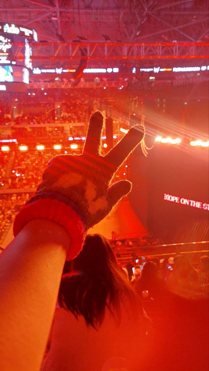 alle ⁷ saw HOBI 🪭 tweet media