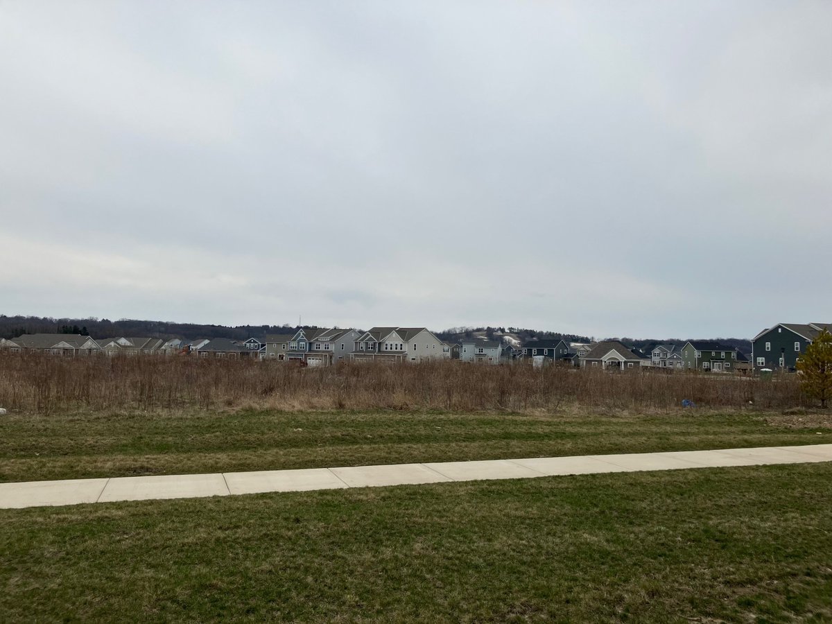 justwrite15's tweet image. Some thoughts in this week's column on reducing city crowding and alleviating rural boredom:

justwrite15.com/home/annihilat…  #housing #boredom #cities #rurallife