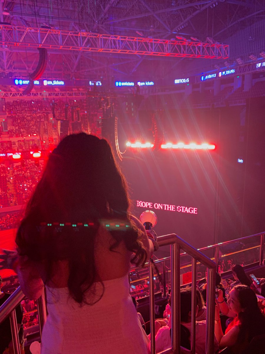 alle ⁷ saw HOBI 🪭 tweet media