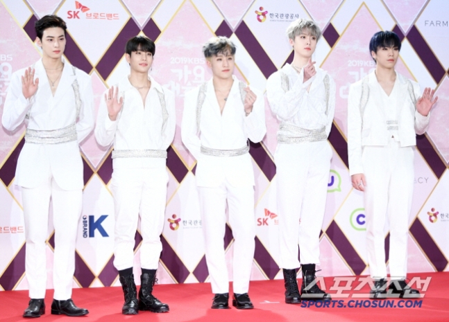 KoreanUpdates! tweet media