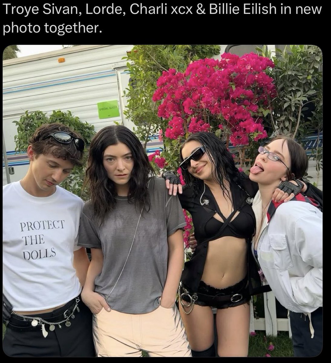 Y pensar que estos son “la Paris, Nicole,Lindsay,Britney” (no en orden) de hoy…