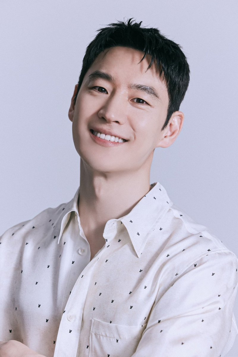 이제훈 "'협상의 기술' 시즌2 원해" [인터뷰M] 
#협상의기술 #TheArtofNegotiation #안판석감독 
#이제훈 #LeeJehoon #JTBC #토일드라마 #iMBC연예 

이제훈은 "드라마가 끝났다. 마치자마자 종영 소감을 말하려니 실감 나지 않는다. 모두가 함께 모여서 방송 전에 최종 회차를 시청했다. 어떤