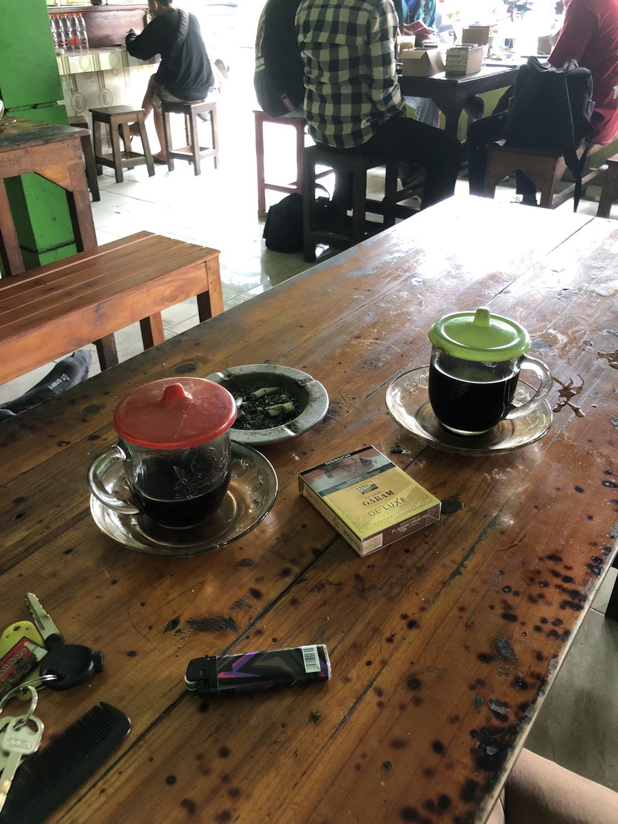 gavrillj's tweet photo. umume cah pengangguran https://t.co/MJqMOSqmB4