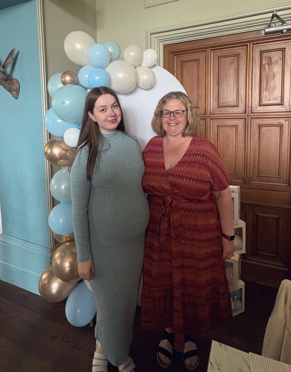 Had my baby shower yesterday. Got quoted £200 just for a balloon arch or £350 for full set up, so we did it ourselves 💁🏼‍♀️😂