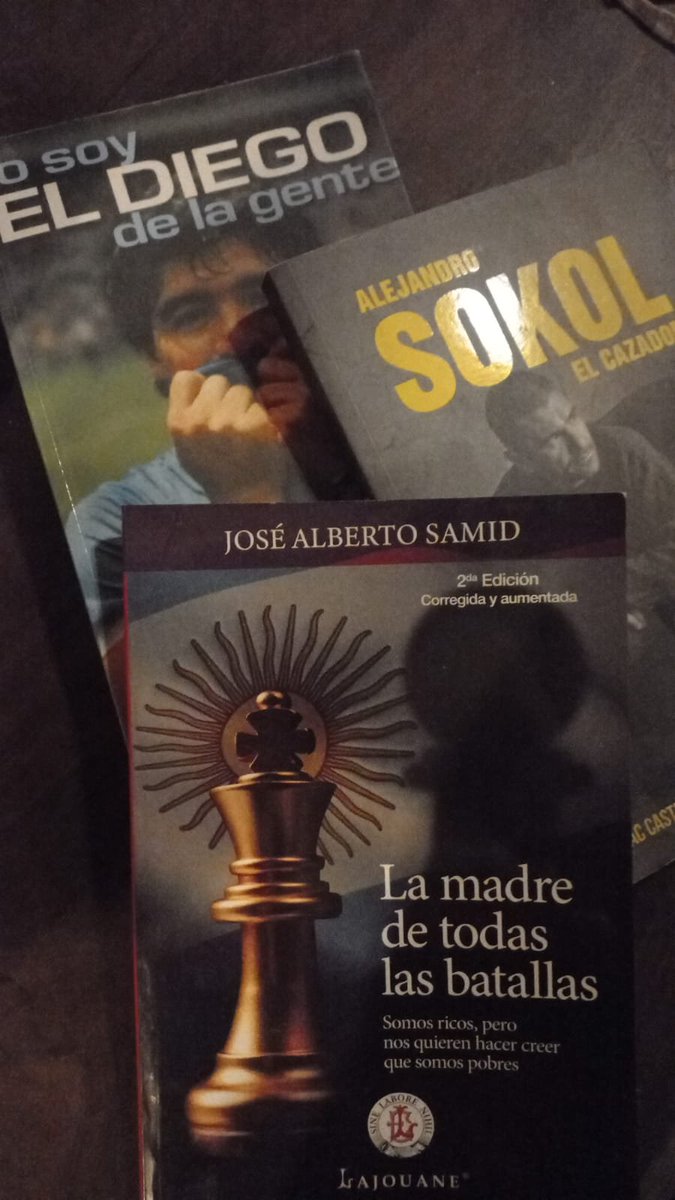 bichodeloeste's tweet photo. @soyalbertosamid Domingo a la medianoche, te descuidas un poco y hasta Samid te hace transpirar las medias. Dame a los tres, dámelos siempre. 

@soyalbertosamid https://t.co/ge2Jhynd25