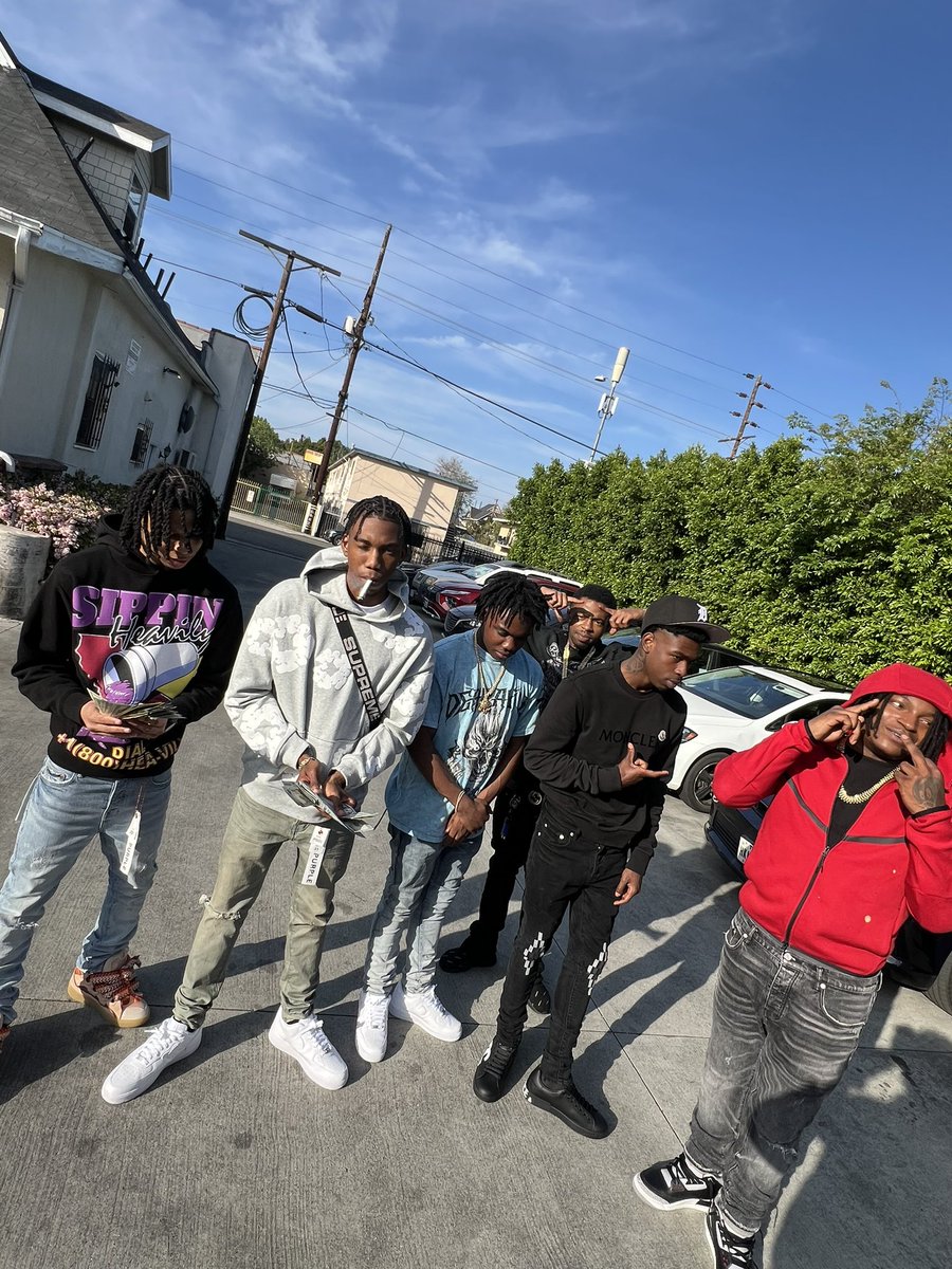 Bluestripchaserr (@bluestripchaser) on Twitter photo 