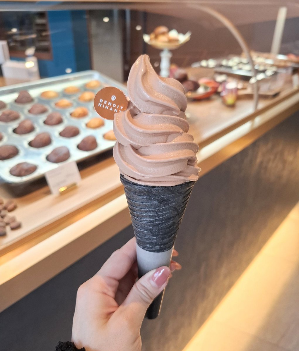 また最強のソフトクリームが虎ノ門ヒルズに爆誕！今月オープンした