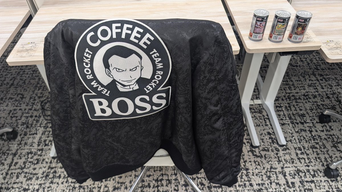 ポケカ×BOSSコラボ】 サカキボスジャンと新デザインのポケカ缶の実物が