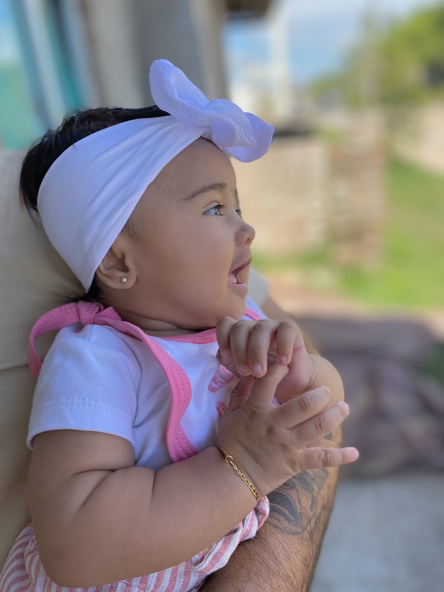 antto_fs's tweet photo. Mi más linda creación, no puedo creer lo rápido que estas creciendo🥺 no quiero que pase el tiempo. Te quiero conmigo siempre toda pequeña💗 https://t.co/lBB0aVrTxs