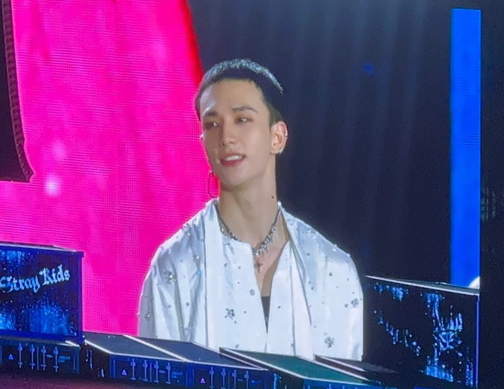 cloudsinnie's tweet image. 12/04/25✨ 
“Stray Kids everywhere all around the world”
Welcome to the Mexaverse HYUNIN
#dominATE_MEXICOCITY