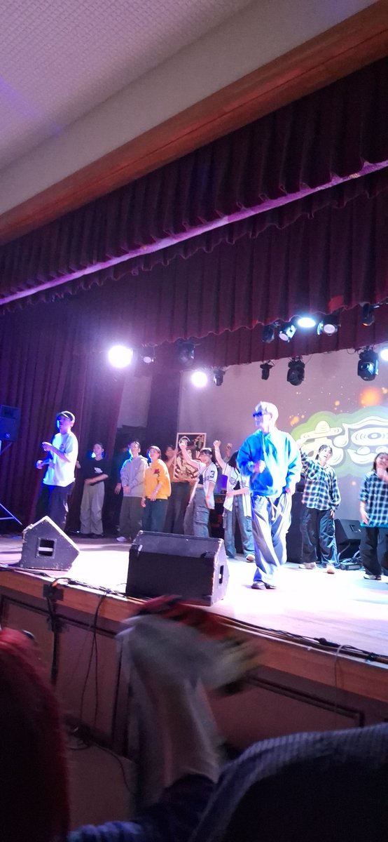 こんにちは
今日の職場ランチ🍴
・台湾まぜそば　ワンタンスープ　
　元気くん最中　お茶

土日はお休みで、土曜日は去年に引き続き本別の #お豆音楽祭 に行ってきた～
ロゼくん、RAFUU 、キヨサク、ハンクン…サイコーでした❗