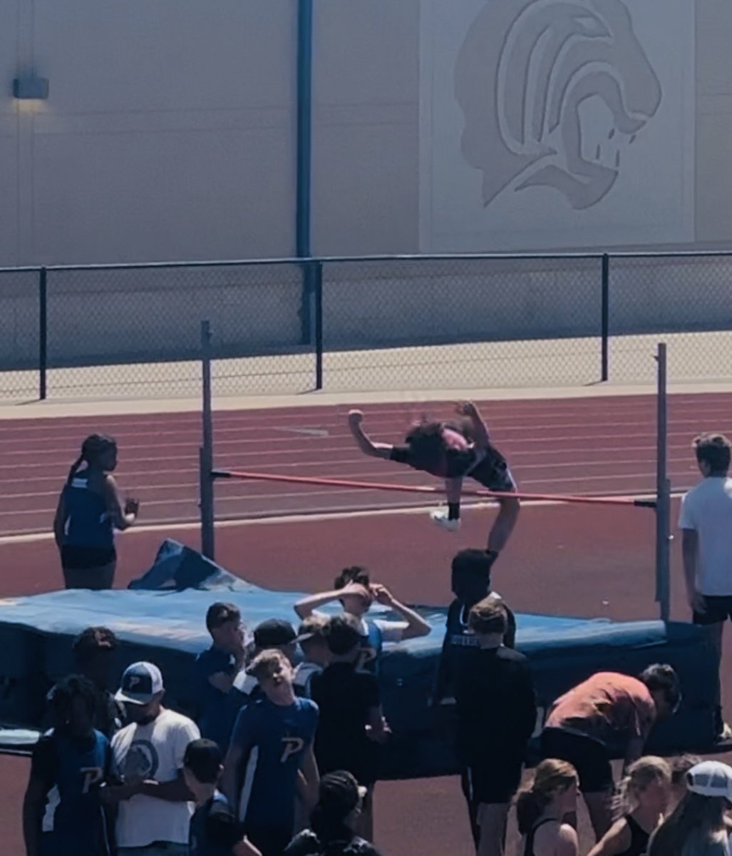 IsaacSpiwak's tweet photo. Brought home some hardware this weekend. Carl Albert Middle school won our track meet, I medaled in the HighJump, 4x100, 4x200, &amp; 4x400
Then on to @PrepRedzoneOK tournament and 14u @Sooner7v7  owned the golden ball! 🏈 🏆🏅🏅🏅🏅
@ColtCantrell5 @PrepRedzoneNext @CAHS_FOOTBALL19 https://t.co/3k5PggZRuI