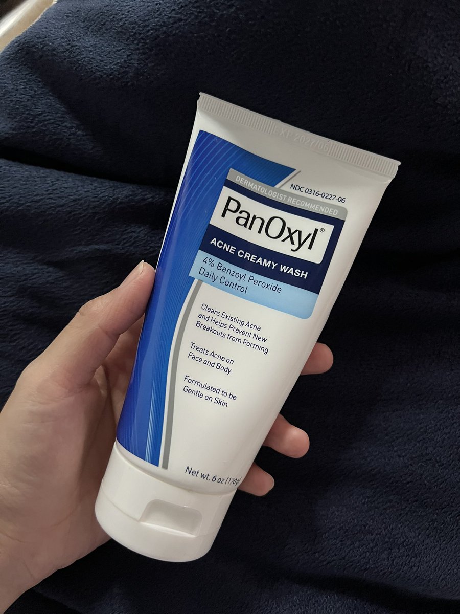secretlyfura's tweet photo. Panoxyl, famous for its ability :
Utk hapuskan jerawat kt muka &amp; badan
Utk eliminate bau ketiak &amp; putihkan armpits
Utk cerahkan hyperpigmentation area celah peha
Utk kill bacteria kat kaki supaya kaki tak busuk

Get 4% for beginners, https://t.co/9onHJ6YVIC https://t.co/P4Q5Jfsjsf