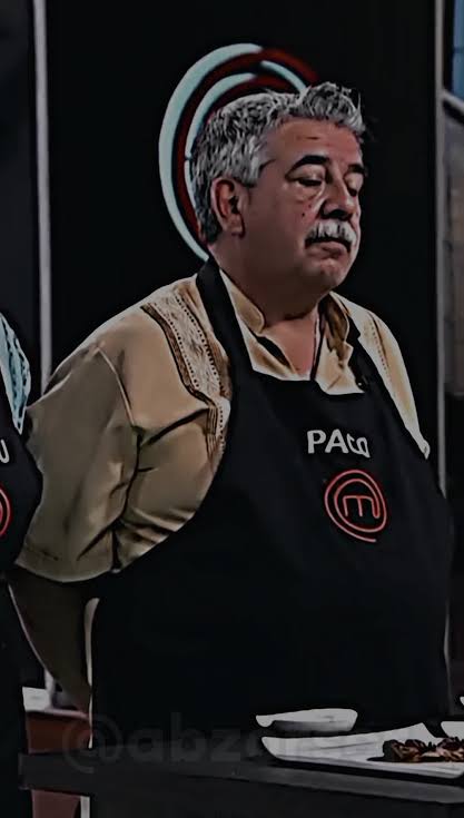 Solo_DimePat's tweet photo. Plutarco en su cabeza: No la pruebe  #MasterChefCelebrity https://t.co/zpMc4ak7MP