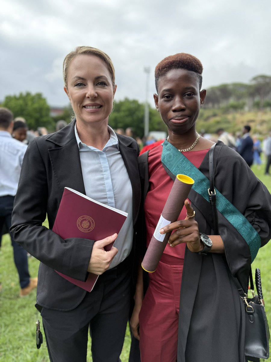 #MondayMotivation

Meet Dr Sefiyat Odunola Adebiyi — recent MSc graduate of #DOI whose academic journey is a powerful blend of science, creativity, and perseverance.

Read more about her interesting journey on our blog (🔗 in bio)

#SUgrad #SUgraduation #Immunology #WomanInSTEM