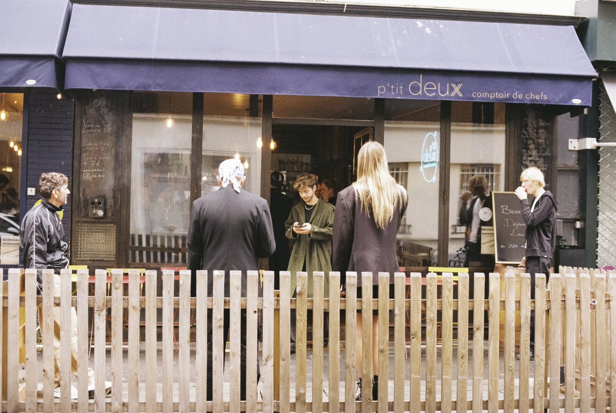 Paris c’est fashion 
🎞️ gold 200
Dev &amp; scan <a href="/grainyroll/">Grainyroll Lab</a>