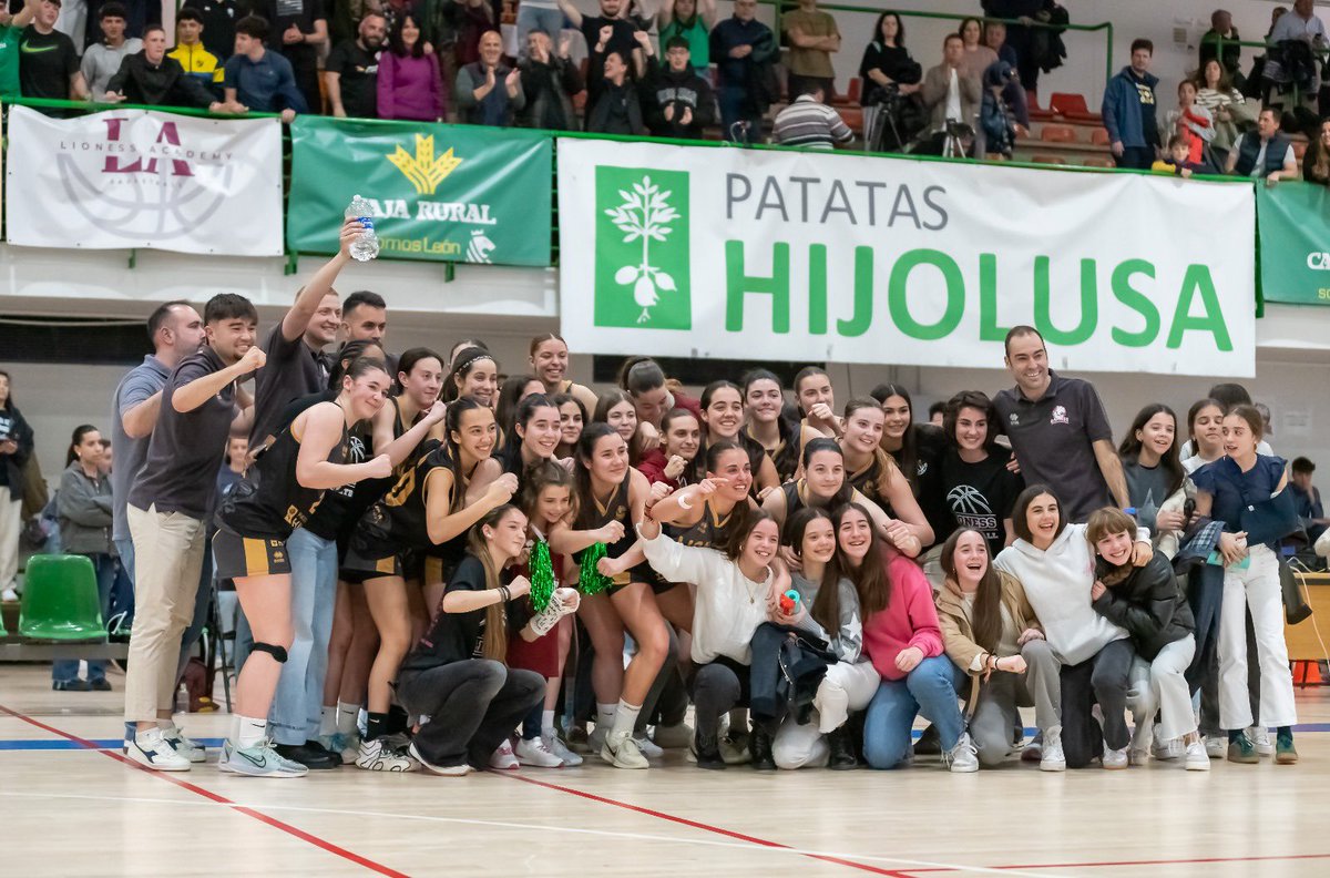 LionessBball's tweet photo. ¡GRACIAS, SOMOS HIJOLUSA! 💚

Queremos agradecer a nuestro patrocinador principal, @hijolusa , su apoyo incondicional siempre.

Gracias por ser un sustento fundamental de este club, por apostar por nosotras y por estar siempre ahí, acompañándonos en cada paso.

#SomosHijolusa💚 https://t.co/lvCIAu2tEn