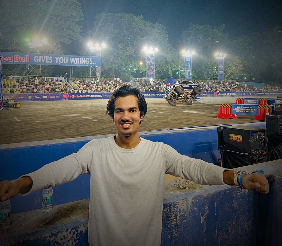 Captainknows_'s tweet photo. I was fortunate enough to Attend India's first ever Motosports event in Chennai! 🎉✨

Thank you #Redbull and thank you team for the super awesome adventure!  Before this, I had only seen flying cars and bikes in movies! 🥹

Such events will raise the bar of Indian Sports! ⚡✨ https://t.co/TAPLNbGe20