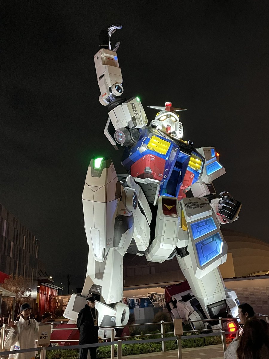a432_re's tweet photo. ライトアップガンダムおもっき良かった！�� https://t.co/a5dFIVIMjX