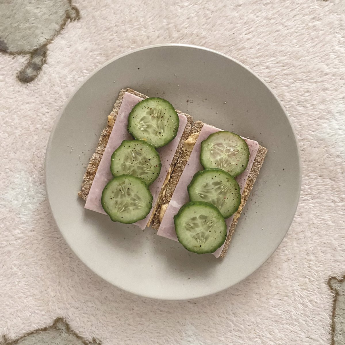 𝑎𝑛𝑛𝑒 ♡︎ tweet media