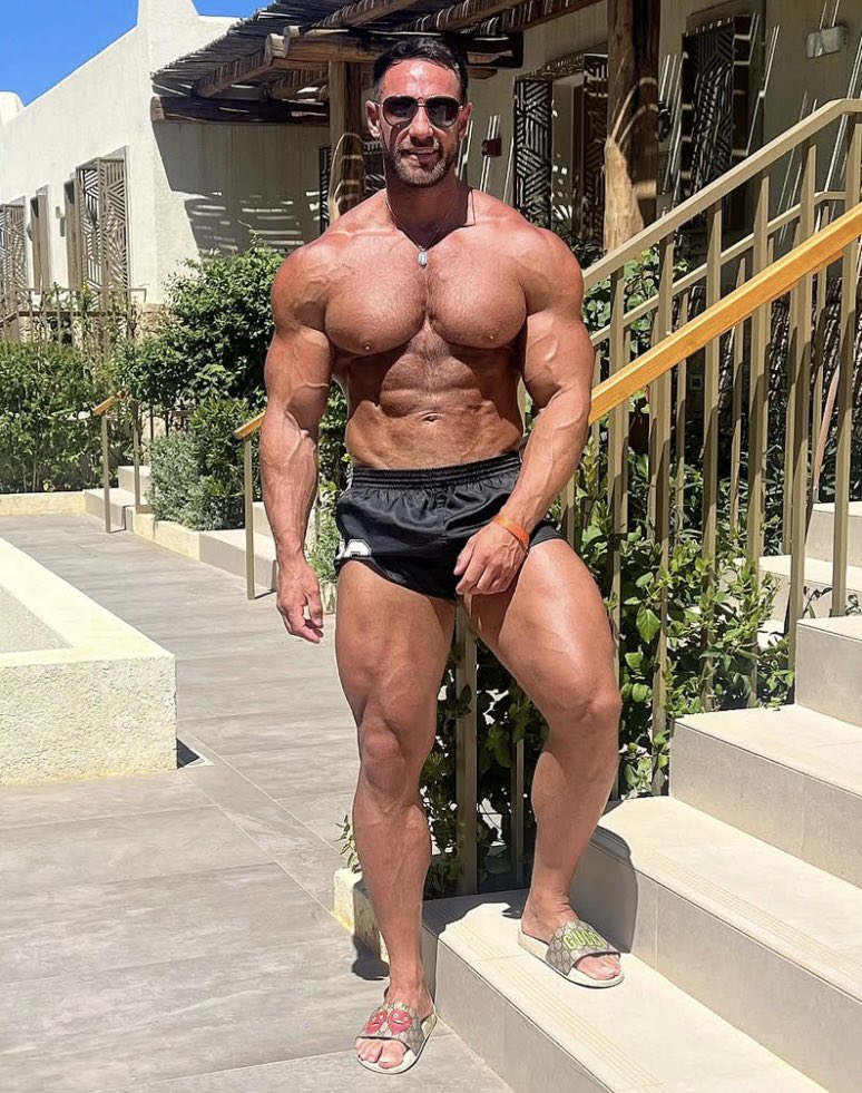 The new dad bod. IG: thetransformationcoach_