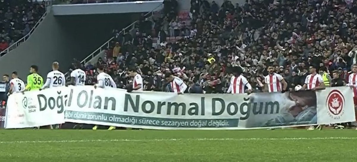 cansukuy's tweet photo. 11 kişiden biriniz de biz napıyoruz demediniz mi ?
Hiç utanmadınız mı ?
Siz ne çirkin adamlarsınız ?
Hayatınızda ki kadınlardan utanın annenizden, sevgilinizden, eşinizden dostunuzdan milyonluk e**ekler.. https://t.co/4OKp1iGg6c