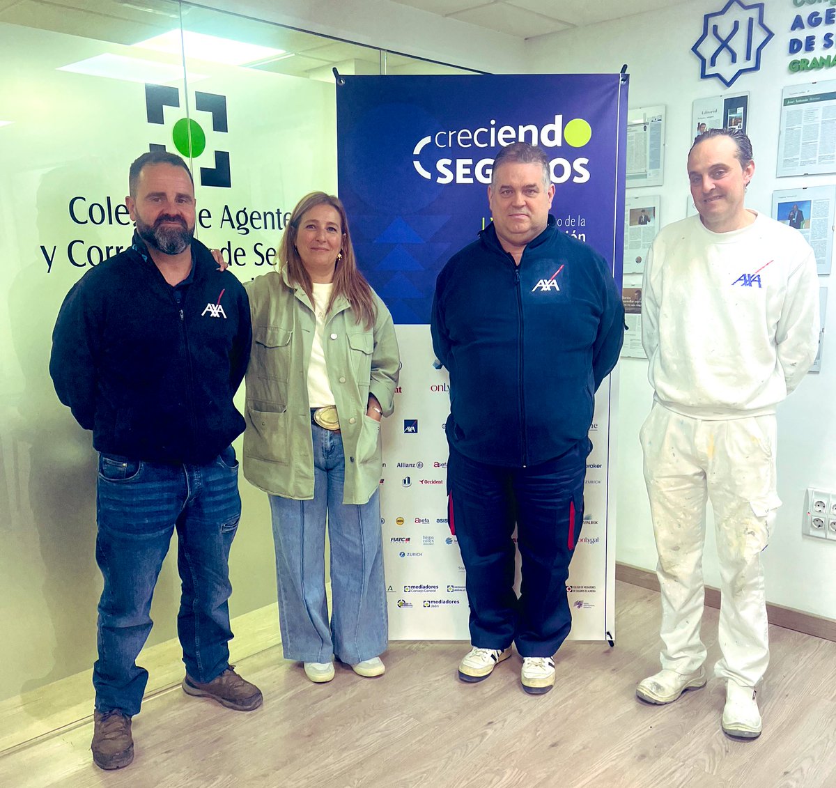 Mediador Seguros GR (@mediadorgranada) on Twitter photo La pasada semana recibimos en el <a href="/MediadorGranada/">Mediador Seguros GR</a> a Ana María Gómez del equipo de Redes de <a href="/AXASegurosEs/">AXA España</a> Territorial Sur, que impartió una formación en nuestras instalaciones, a los proveedores autónomos de Granada para mejorar el proceso de respuesta ante un aviso. La pasada semana recibimos en el <a href="/MediadorGranada/">Mediador Seguros GR</a> a Ana María Gómez del equipo de Redes de <a href="/AXASegurosEs/">AXA España</a> Territorial Sur, que impartió una formación en nuestras instalaciones, a los proveedores autónomos de Granada para mejorar el proceso de respuesta ante un aviso.