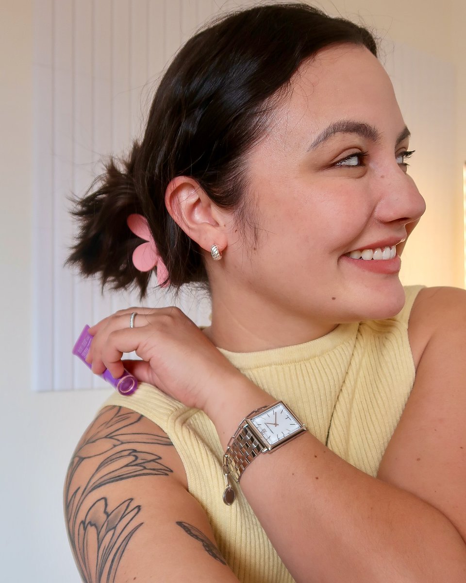 Happy looks good on you. 🤍 #larssonjennings #womenswatches #accessories