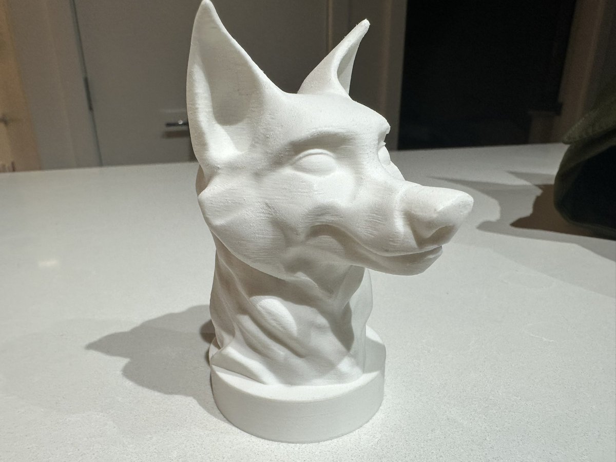 ArtRhex's tweet image. I did a thing, this is the very first model I created AND i see printed, this was a magical moment because I used to sculpt with clay, but seeing the 3d come to life in the real was special! This was created entirely on the Nomad sculpt app (ipad)!
