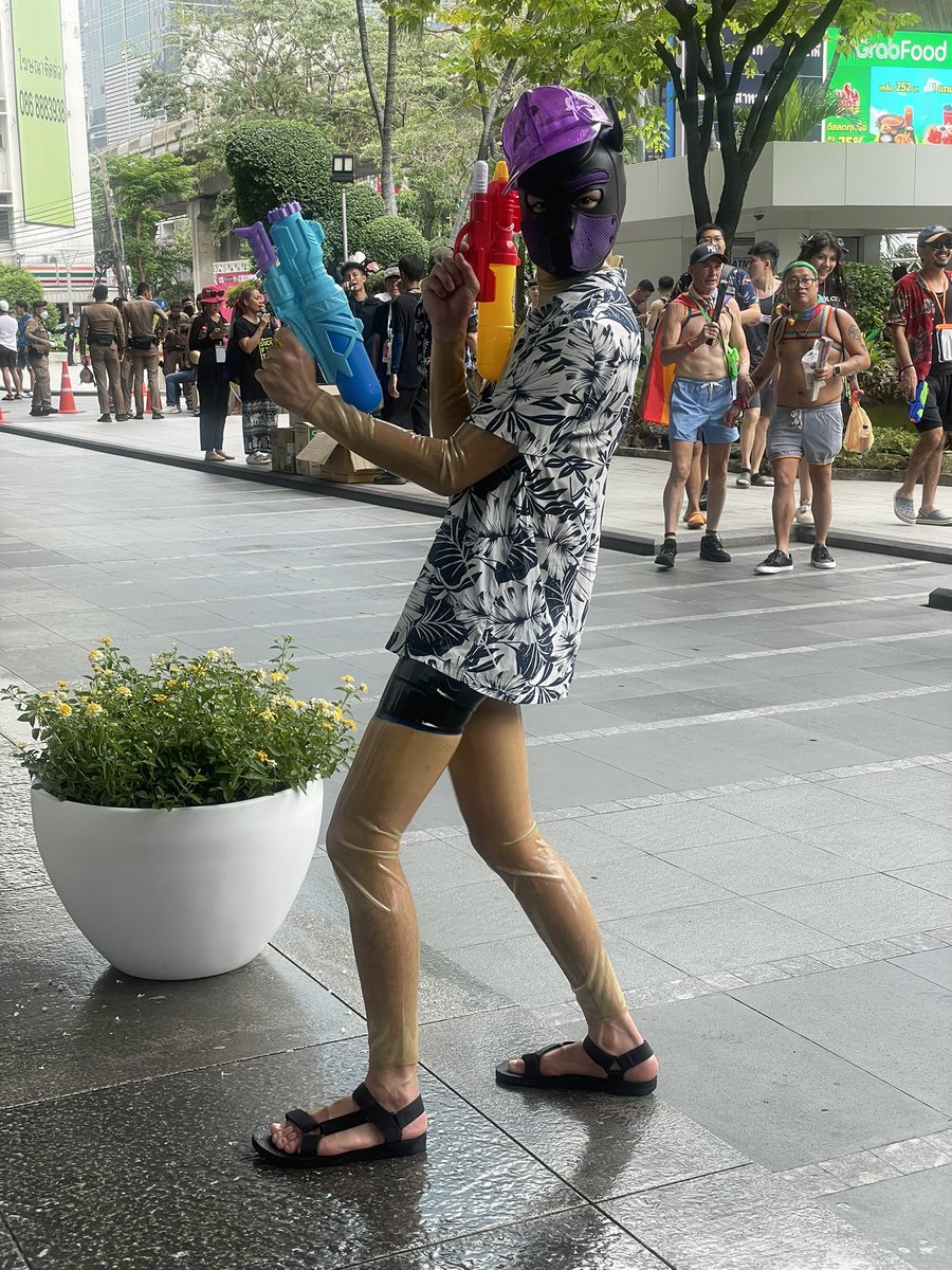 AmbiGimp tweet media