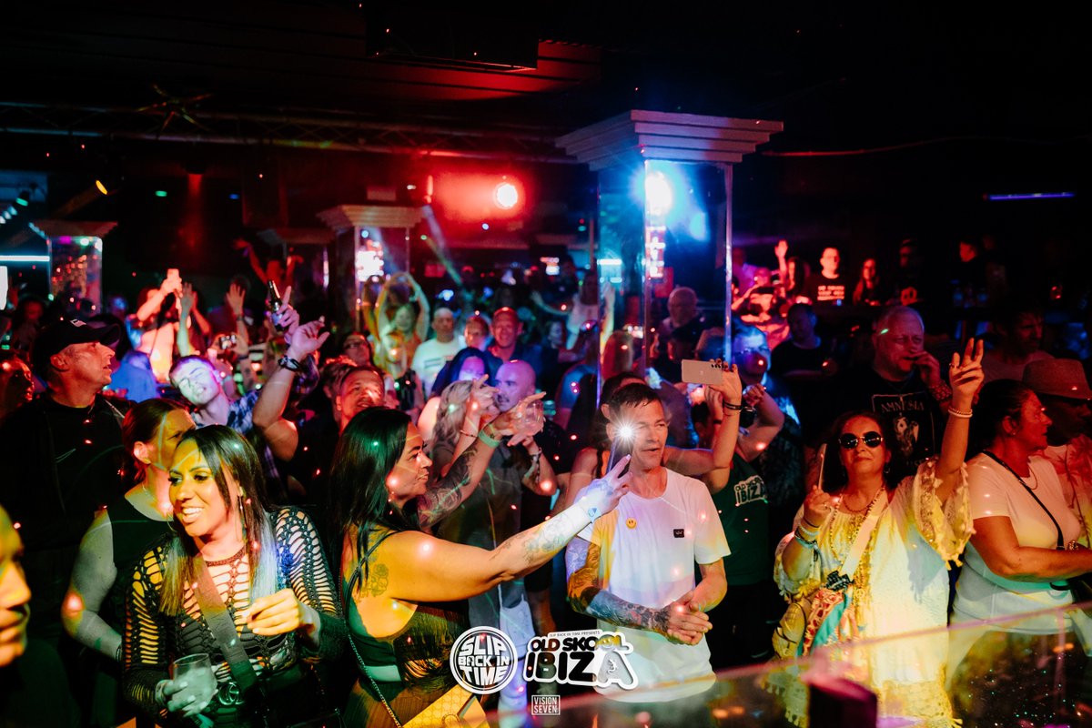 SlipBackInTime's tweet photo. Wishing you all a positive and productive week!

#sbit #slipbackintime #oldskoolibiza #ibiza #sbit25 #sbit2025 #ibiza25 https://t.co/OLvFesBpJV
