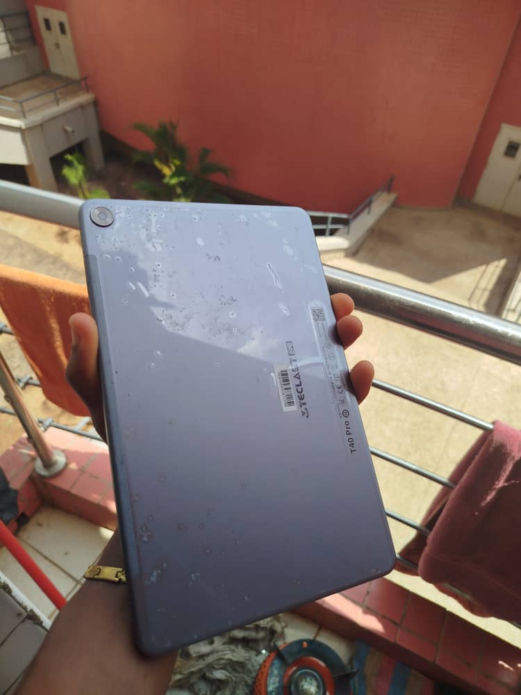 FOR SALE: Teclast T40 Pro Tablet
📱 10.4" 2K Display | 8GB RAM + 128GB Storage
⚡ Fast Unisoc T618 Processor
🔋 7000mAh Battery + 18W Fast Charging
📶 4G LTE + Dual SIM + WiFi 5
📸 13MP Rear &amp; 8MP Front Camera
🔊 Quad Stereo Speakers | Android 12
🔥  powerful, perfect for work.