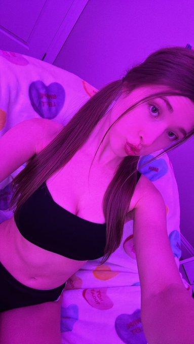 Watch 🎀Vanessa Taylor🎀's leaked NSFW photo on TwXstars