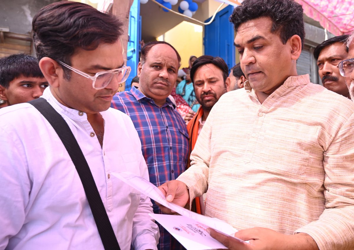 SFFNGO's tweet photo. Our team today met Sh. Kapil Mishra Ji, Hon'ble Cabinet Minister, Law, Labour, Art &amp; Culture (Govt of Delhi) and requested to join #SatyagrahaForMen on 19th April at Jantar Mantar. 
@KapilMishra_IND ji has assured he would pull some time out from his busy schedule and be with us. https://t.co/EIcPdglZCB
