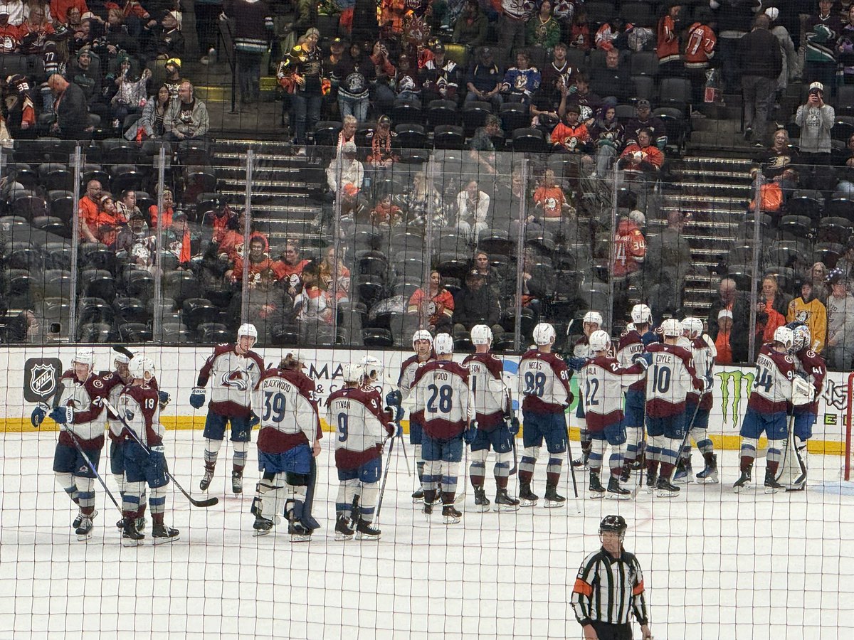 AvsAngelsChick's tweet image. #avswin #TeamMalinski #goavsgo🏒❤️💙