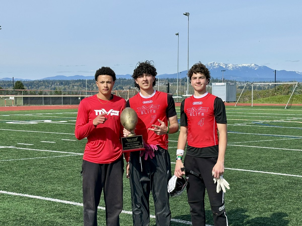 Sterling (@sterlingbball7) on Twitter photo This team ball’d today and took the W at ETA Invitational. <a href="/mvp7on7/">MVP Elite Football</a> and some teammates from CV. Knox and <a href="/Zekeymanjames/">Zeke Thomas</a> #themvpway #getbettereveryday This team ball’d today and took the W at ETA Invitational. <a href="/mvp7on7/">MVP Elite Football</a> and some teammates from CV. Knox and <a href="/Zekeymanjames/">Zeke Thomas</a> #themvpway #getbettereveryday