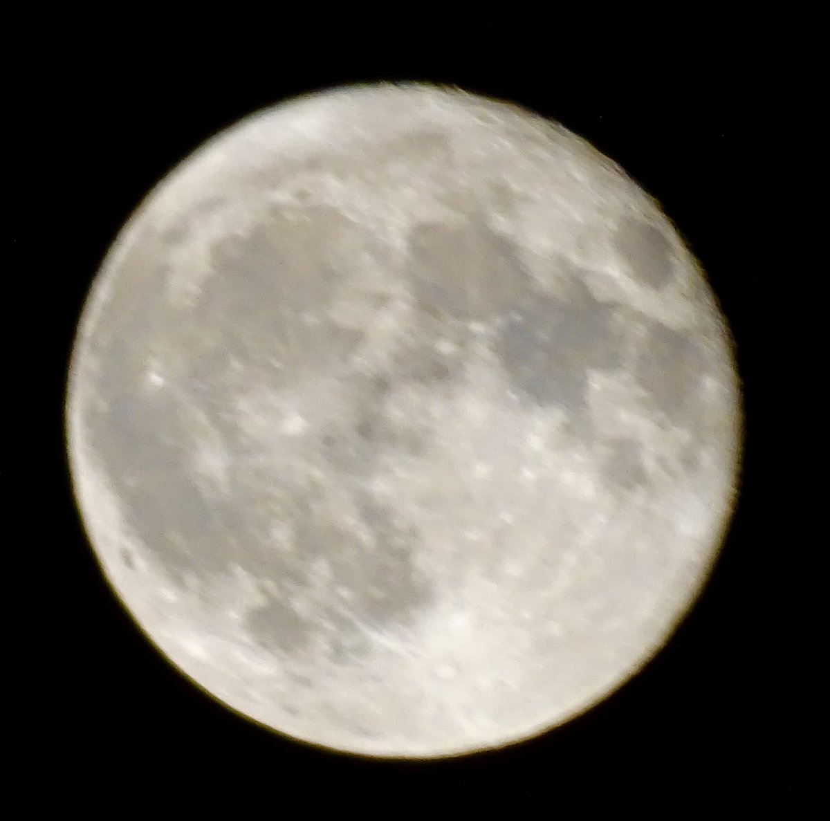 Paddy Morton (@paddymorton) on Twitter photo Last nights full moon #Sonydschx400v _programme auto setting <a href="/theskybyeye/">John Flannery</a> <a href="/ArmaghPlanet/">(old handle) Armagh Observatory & Planetarium</a> <a href="/kielder_obs/">Kielder Observatory</a> <a href="/AstronomyIRL/">Astronomy Ireland 🪐 🔭 🛰</a> <a href="/CorkAstronomy/">Cork Astronomy Club</a> <a href="/PaulCreaven/">Paul Creaven 🇵🇸</a> <a href="/Jimbomcg987/">_James_McGrath.</a> <a href="/Zesman/">Joe Phelan</a> <a href="/lib_lab/">Barney</a> #keeplookingup Last nights full moon #Sonydschx400v _programme auto setting <a href="/theskybyeye/">John Flannery</a> <a href="/ArmaghPlanet/">(old handle) Armagh Observatory & Planetarium</a> <a href="/kielder_obs/">Kielder Observatory</a> <a href="/AstronomyIRL/">Astronomy Ireland 🪐 🔭 🛰</a> <a href="/CorkAstronomy/">Cork Astronomy Club</a> <a href="/PaulCreaven/">Paul Creaven 🇵🇸</a> <a href="/Jimbomcg987/">_James_McGrath.</a> <a href="/Zesman/">Joe Phelan</a> <a href="/lib_lab/">Barney</a> #keeplookingup