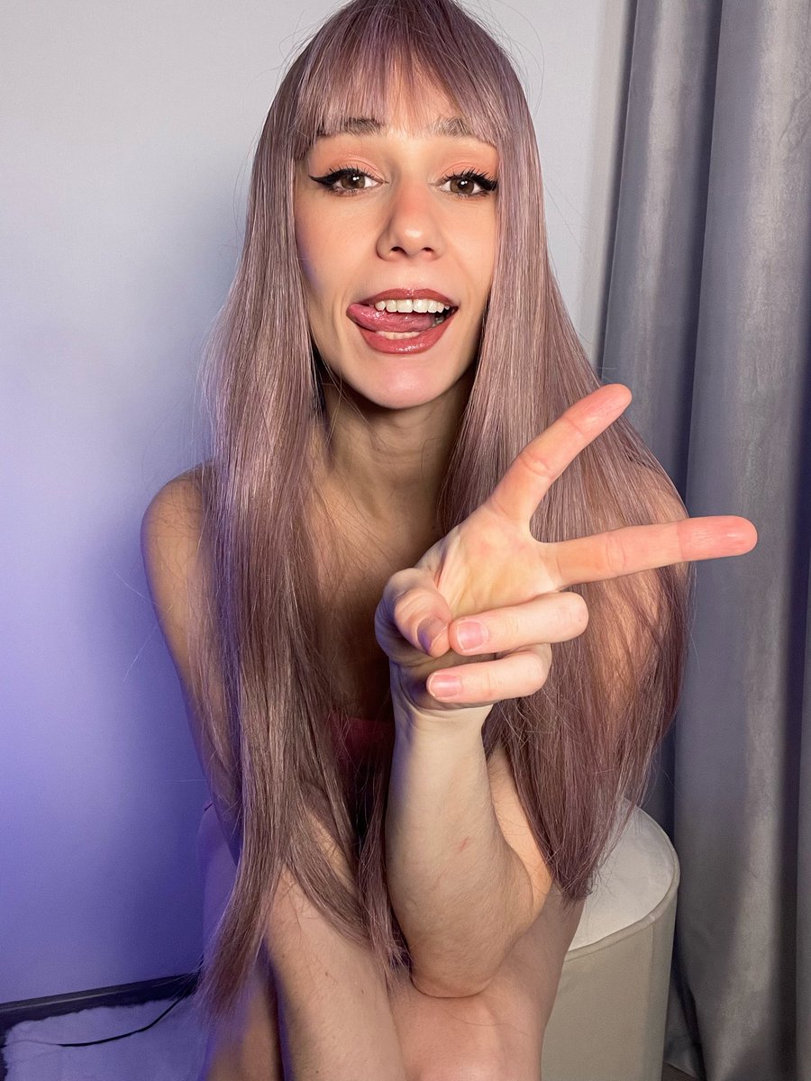 fan1_anita's tweet photo. Have a good day 💋
#fansly #webcam #model https://t.co/AMtTG2AV8K