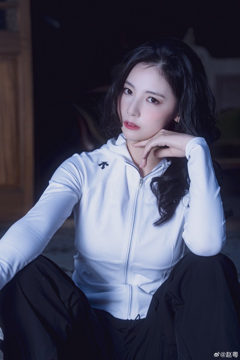 📷 250414 🌙 赵粤 ZhaoYue Weibo Update 

🏃♀️➡️

weibo.com/3668829440/Pnd…
#赵粤 #ZhaoYue #7SENSES