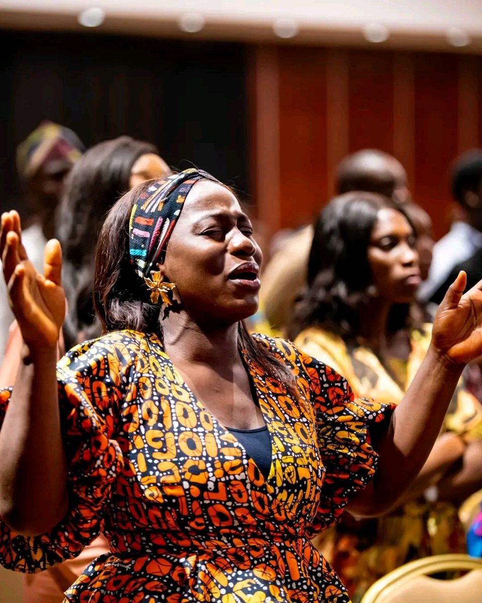 tcnabuja's tweet photo. “HOSANNA! 'Blessed is He who comes in the name of the LORD!'... Hosanna in the highest!"

Our King is indeed lifted on high! 🙌🏽

#tcnation #tcnabuja #sundayservice #palmsunday #hosanna https://t.co/wgR0okzbpJ
